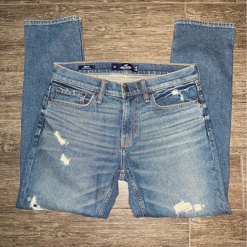 Hollister Men's Light Blue Ripped Skinny Jeans